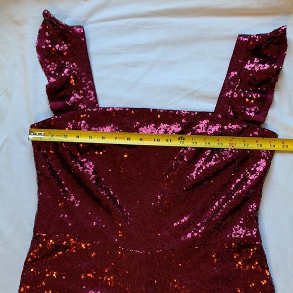 NWT Gal Meets Glam Casey sequin Jumpsuit 14 - Picture 5 of 12